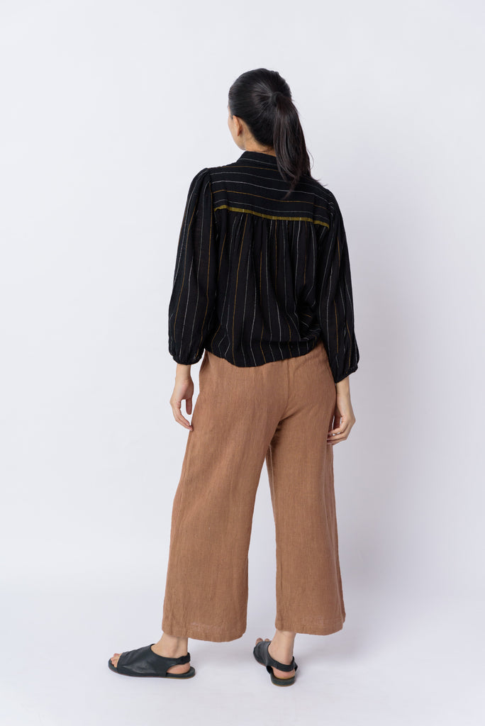 Office hour blouse, high quality ethical clothing, list of sustainable brands, best organic and sustainable clothing brands, certified organic clothing, best organic clothing, cotton clothing brands, eco friendly women's clothing, ethical women's clothing, minimal shop online, minimalism brand